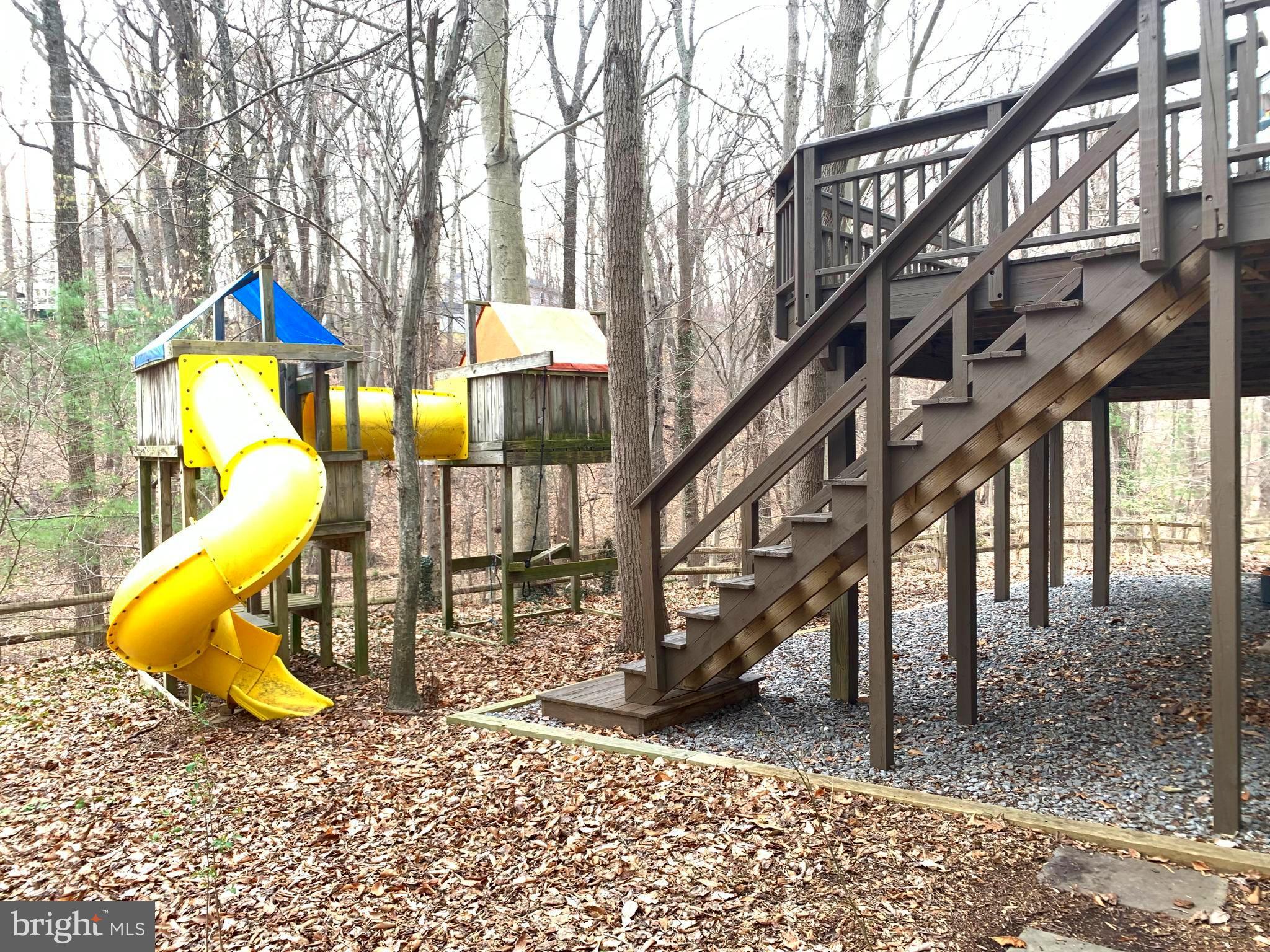 WOODFIELD VILLAGE - Residential