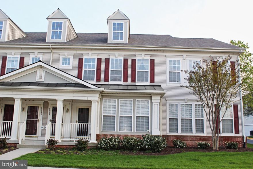 3 bedroom, 2.5 bath condo in Belmont Greene in great move in condition. First floor owners bedroom with  walk-in closet. The bath featuring double sinks, soaking tub and separate shower. Kitchen with stainless steel appliances and granite counters extended for breakfast bar. Family room off kitchen with built-in bookcases and cabinets, SGD to patio. Upper level features 2 additional bedrooms and full bath. Powder room located on main level off Living room and Dining room. 3 piece crown molding in LR, DR, FR and Owners bedroom Full size 2 car garage with extra storage and workbench. Driveway for 2 cars. Community features Pool, Tennis Courts, Volley Ball Court, Tot Lot/Playground. Condo fee includes exterior maintenance and lawn mowing. See this today, unlikely to last long.