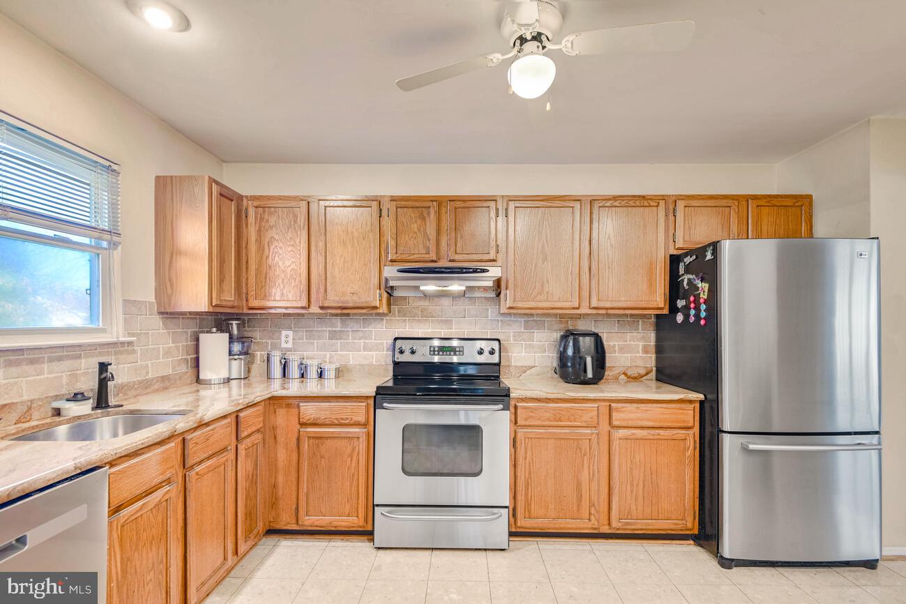 KINGSFORD - Residential Lease