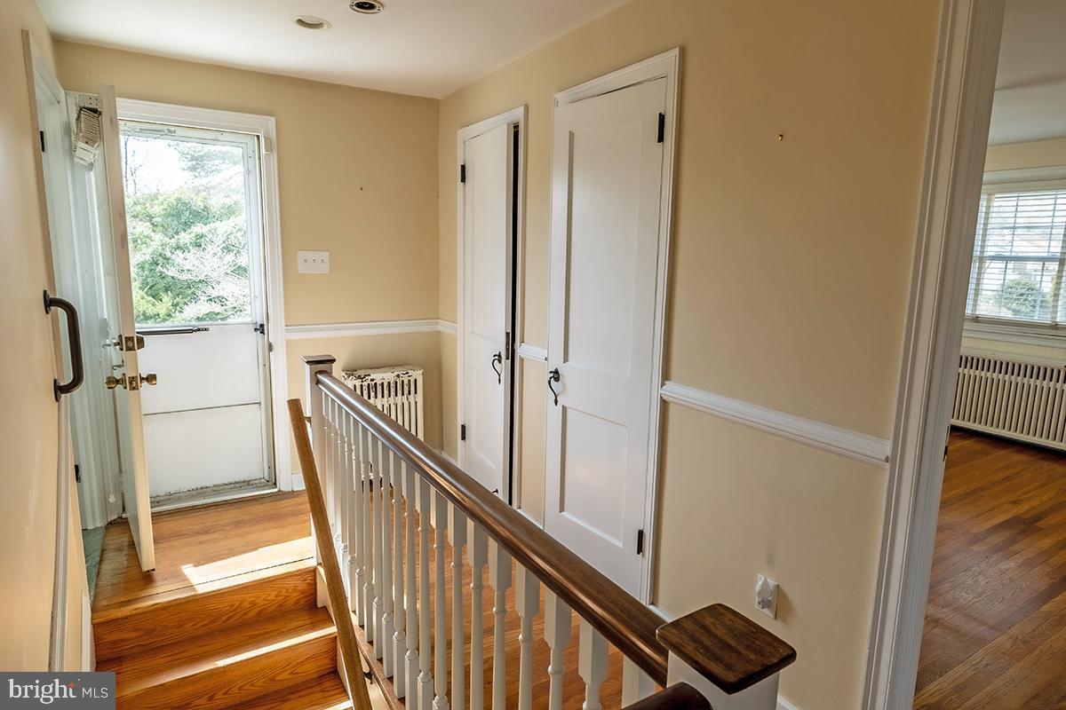 FOX CHASE - Residential