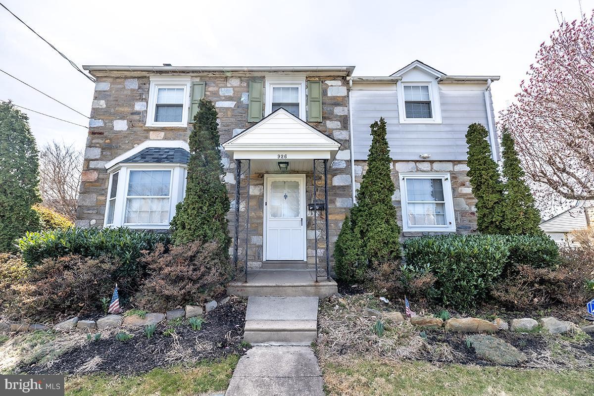 FOX CHASE - Residential