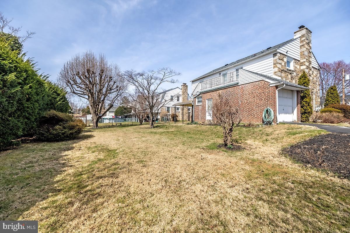 FOX CHASE - Residential