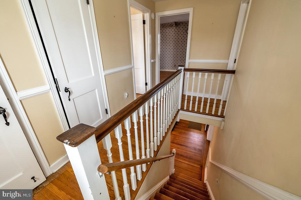 FOX CHASE - Residential