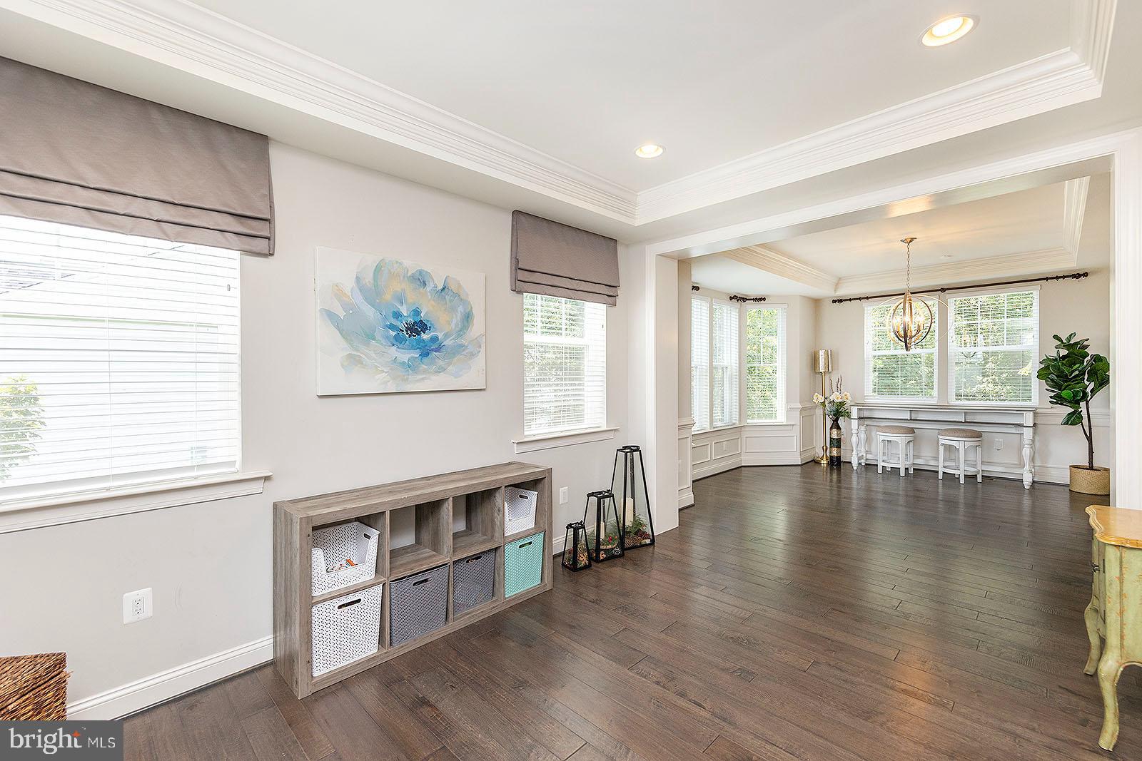 TWIN LAKES OVERLOOK - Residential