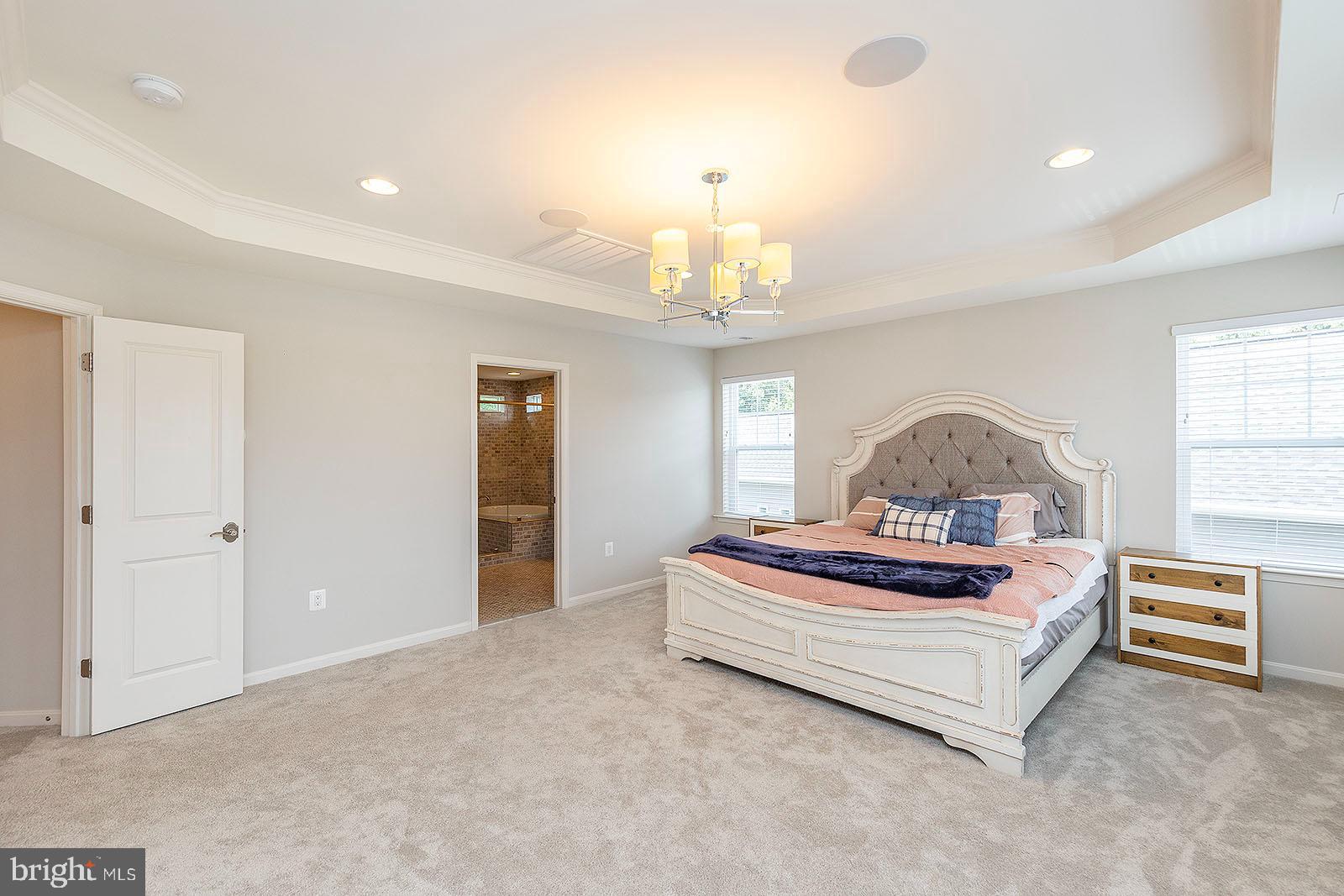 TWIN LAKES OVERLOOK - Residential