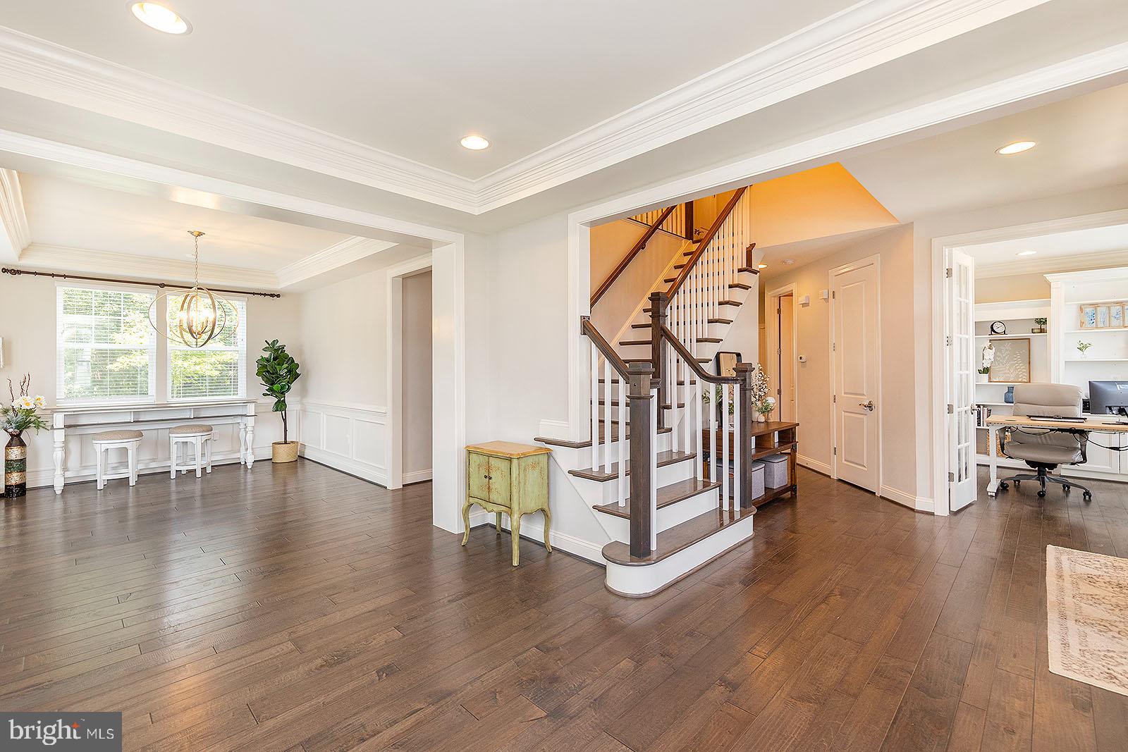 TWIN LAKES OVERLOOK - Residential