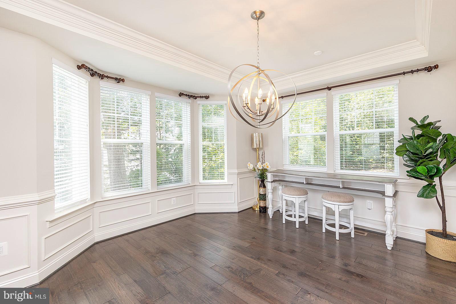 TWIN LAKES OVERLOOK - Residential