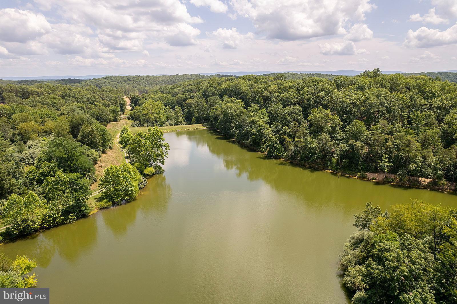 TWIN LAKES OVERLOOK - Residential