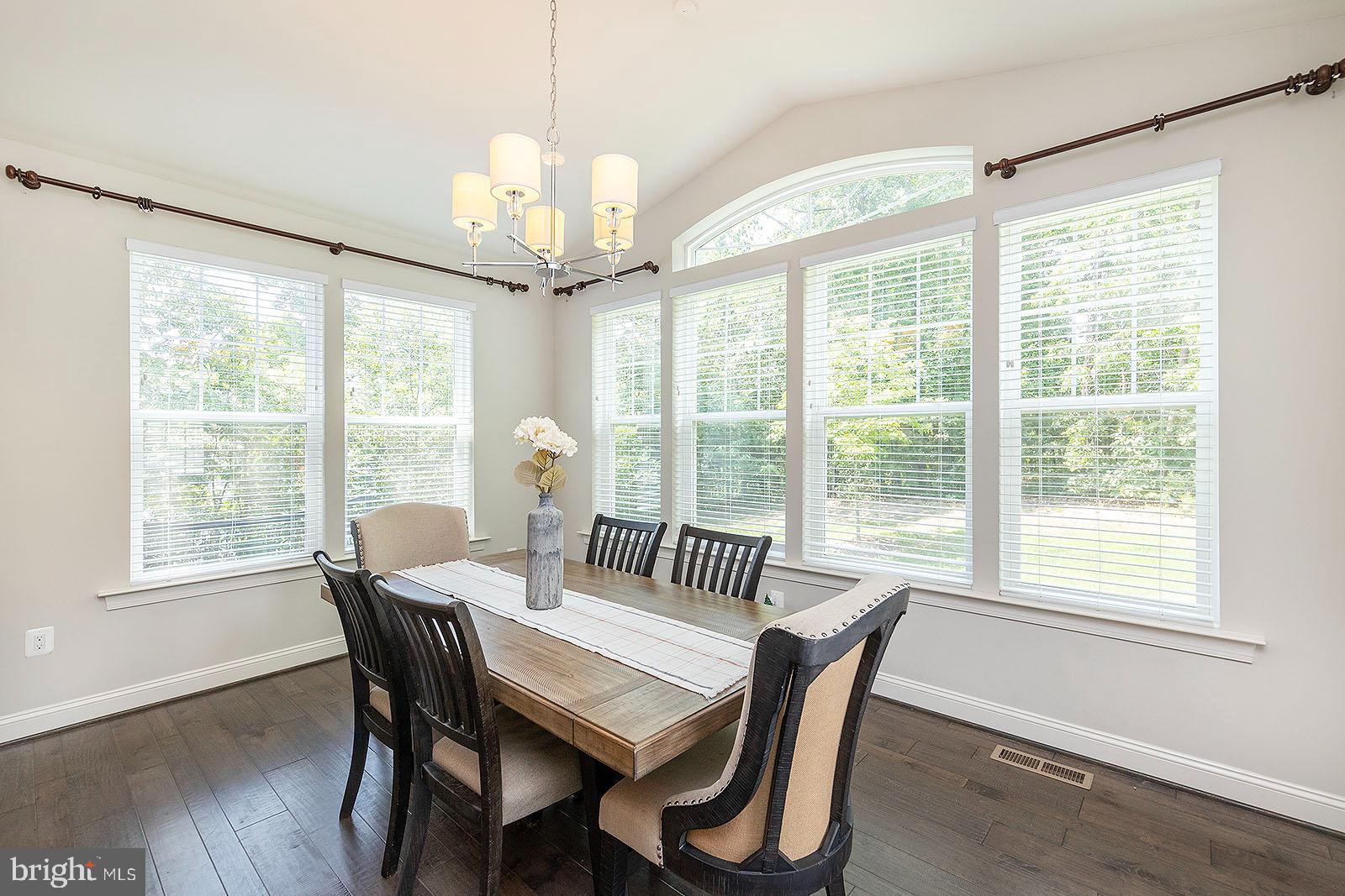 TWIN LAKES OVERLOOK - Residential