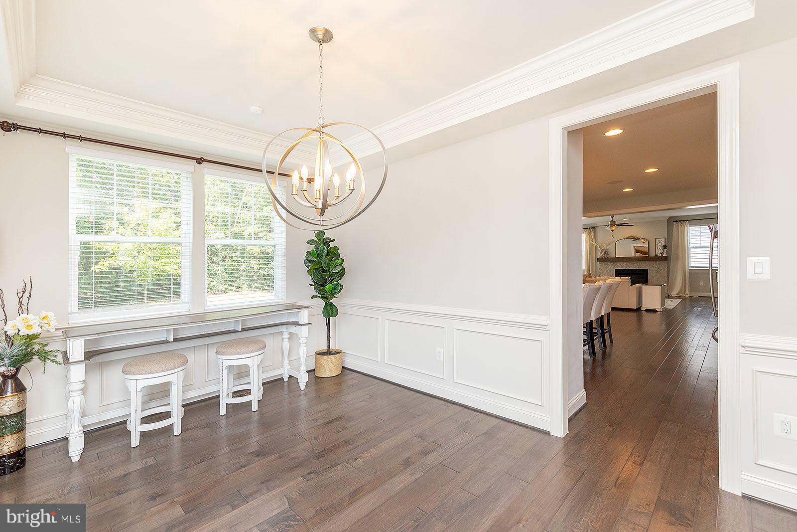 TWIN LAKES OVERLOOK - Residential