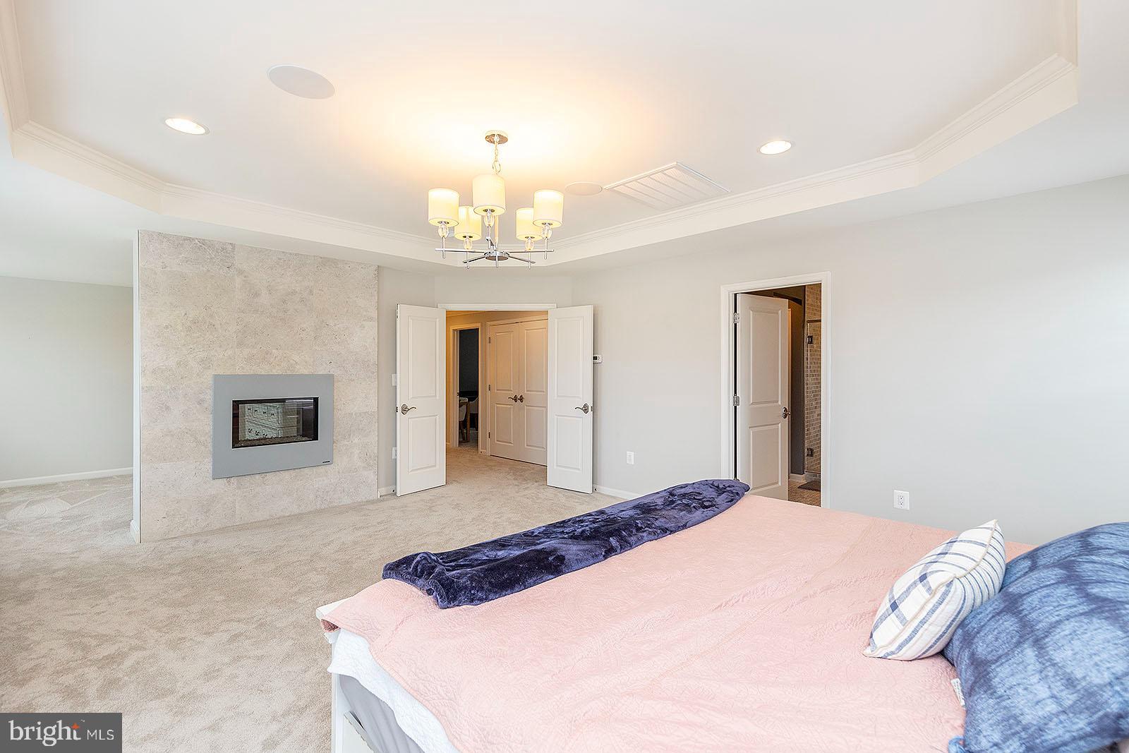 TWIN LAKES OVERLOOK - Residential