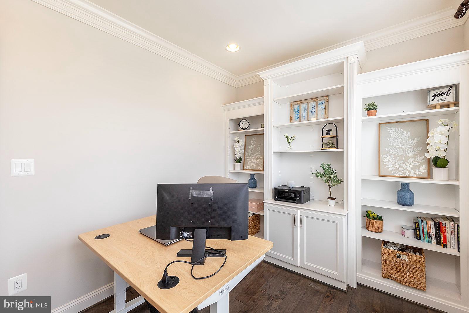 TWIN LAKES OVERLOOK - Residential