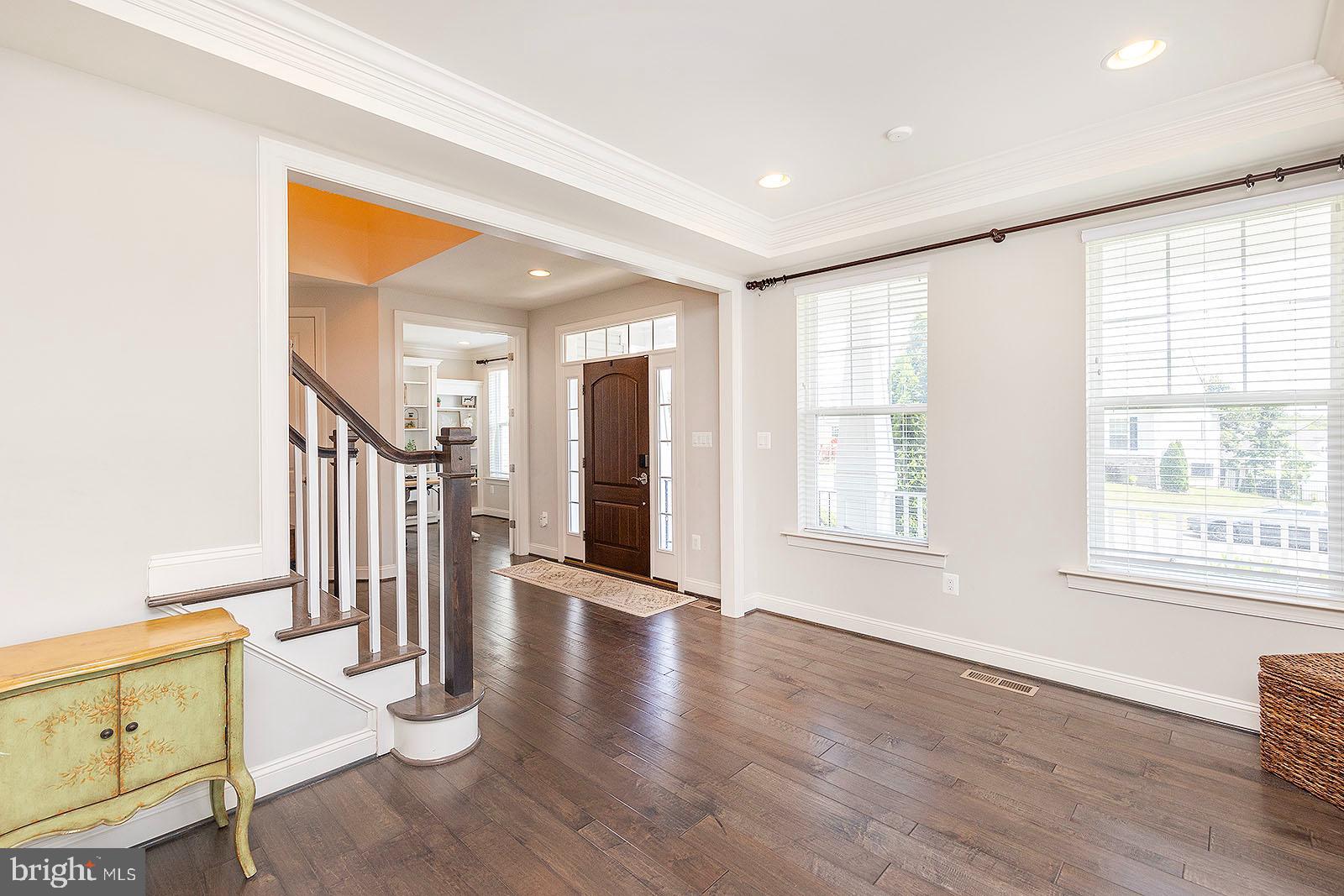 TWIN LAKES OVERLOOK - Residential