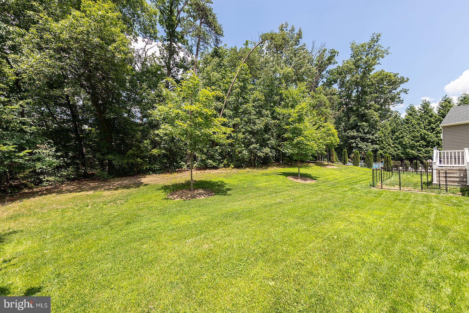 TWIN LAKES OVERLOOK - Residential