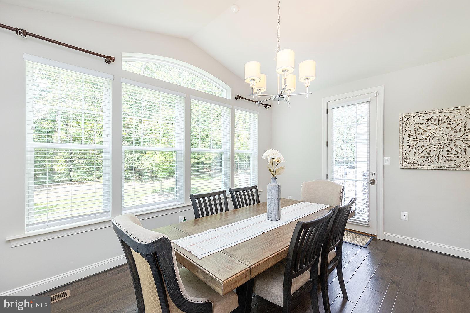 TWIN LAKES OVERLOOK - Residential