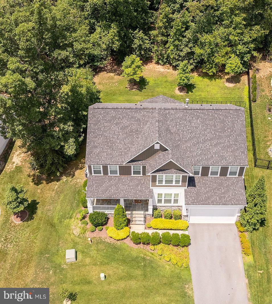 TWIN LAKES OVERLOOK - Residential