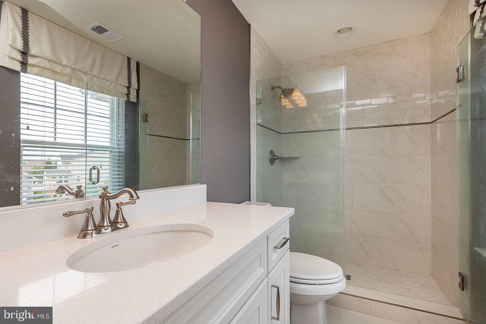 TWIN LAKES OVERLOOK - Residential