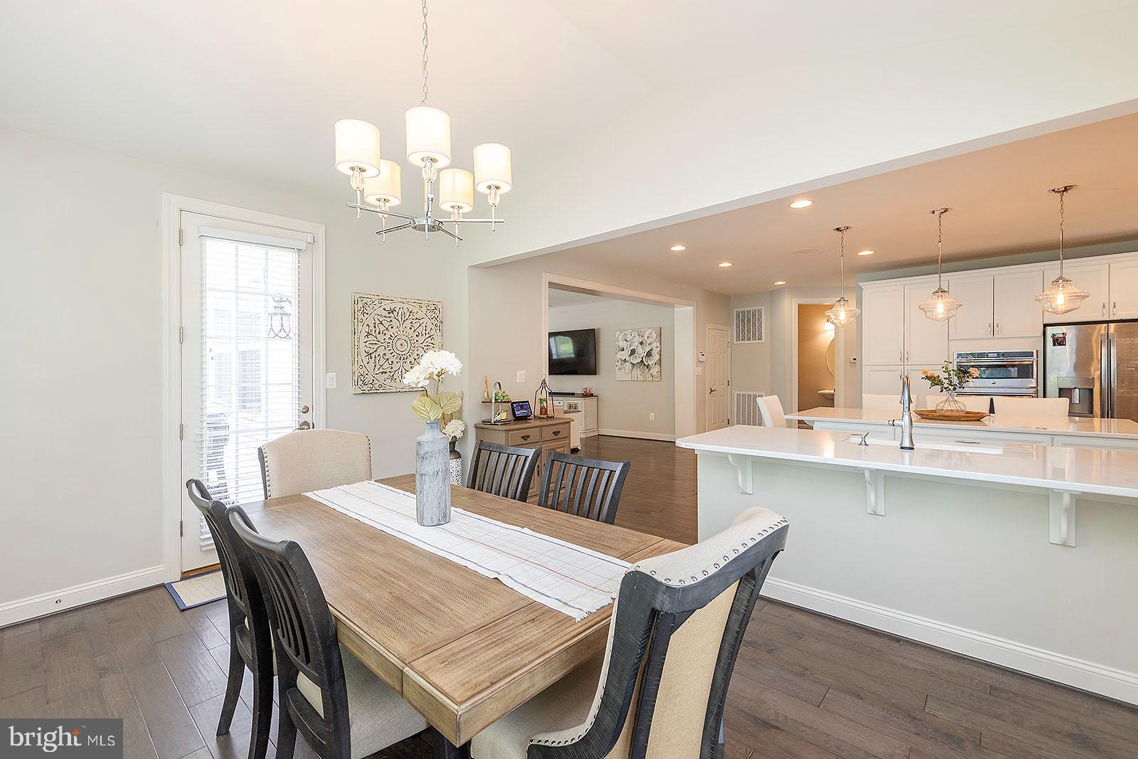 TWIN LAKES OVERLOOK - Residential