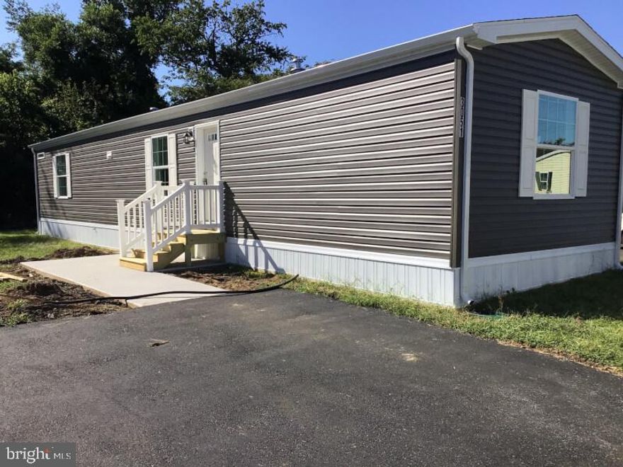 This beautiful new 2-bedroom 2 bath home with an open concept. The kitchen has a large counter with plenty of space for some extra seating in the kitchen. Lots of cabinets with all of the kitchen appliances as well as a washer a dryer is included. The master bedroom has two walk-in closets and a master bathroom with a walk-in shower. At the other end of the home is your 2nd bedroom for your guest to have their own privacy with their own bathroom. Contact our agent today to set up a showing