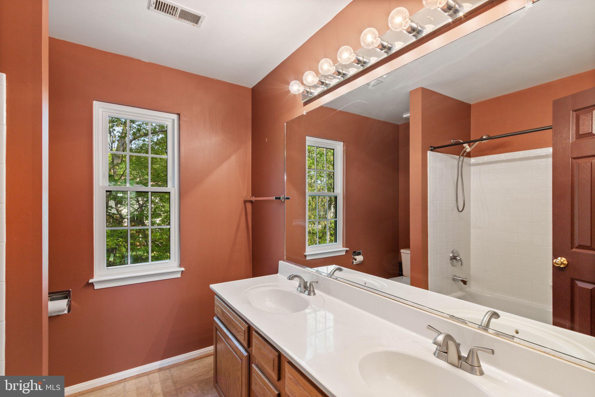 CAMBRIDGE - Residential