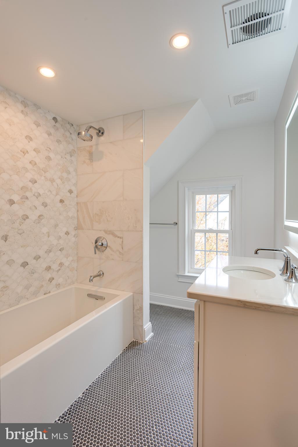 MERION STATION - Residential