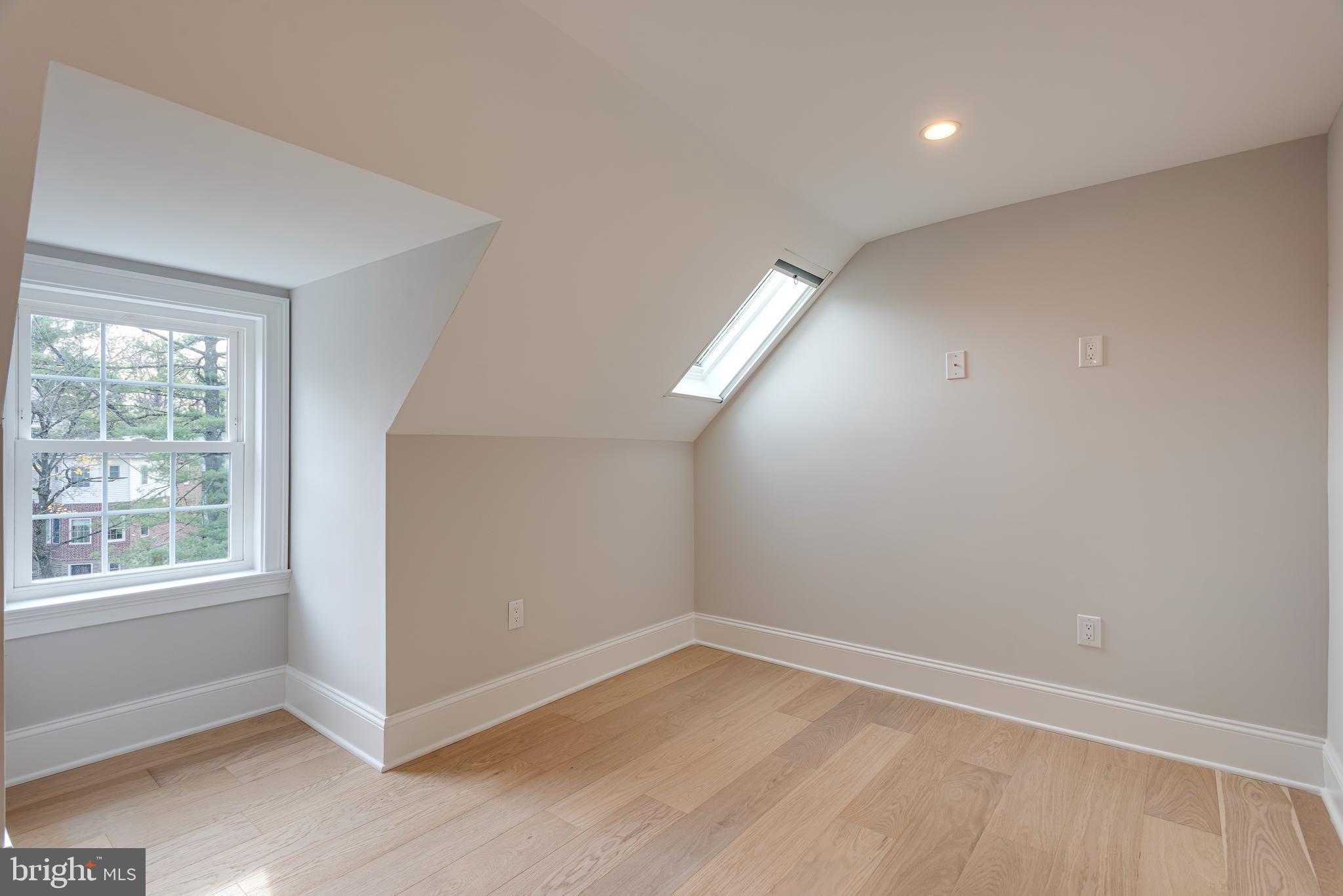 MERION STATION - Residential