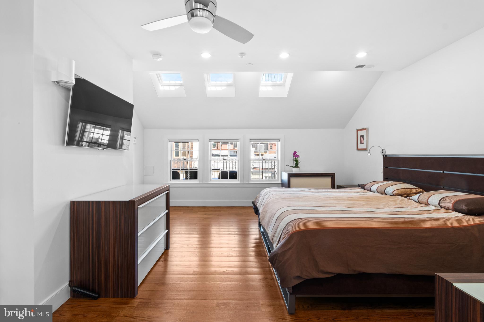 RITTENHOUSE SQUARE - Residential