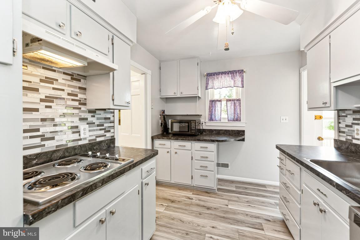 FONT HILL - Residential