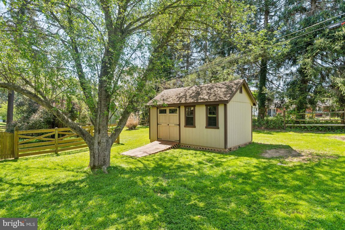 FONT HILL - Residential