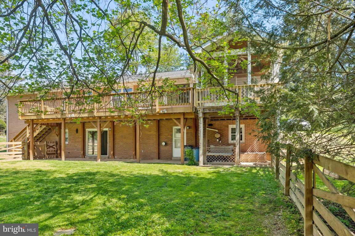 FONT HILL - Residential