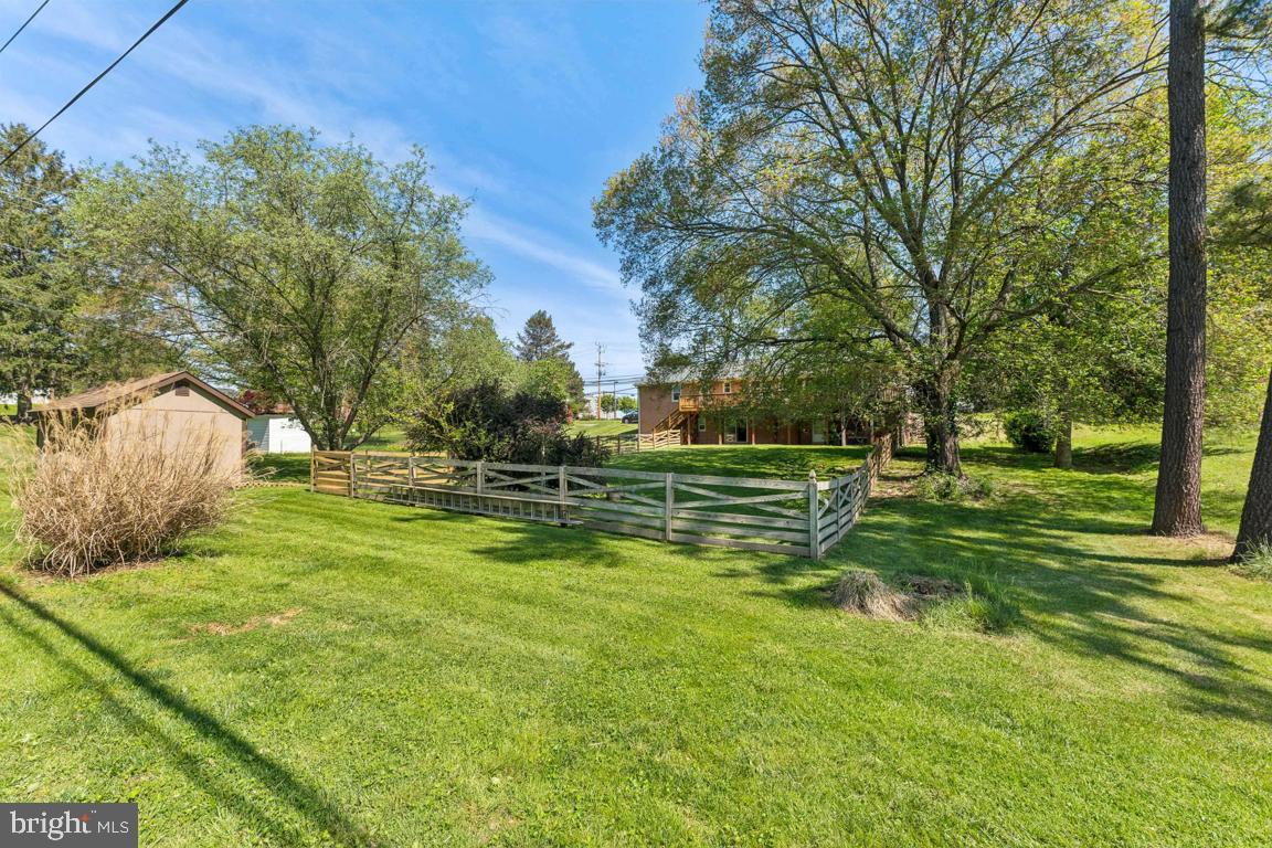 FONT HILL - Residential