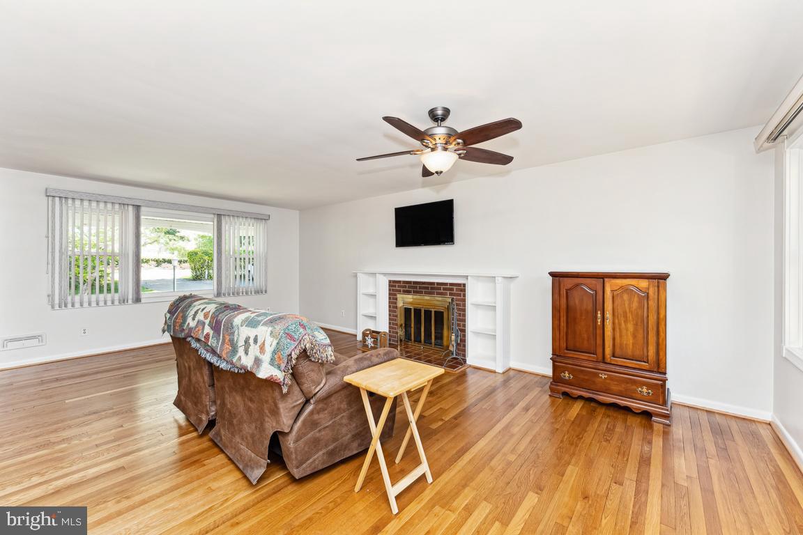 FONT HILL - Residential