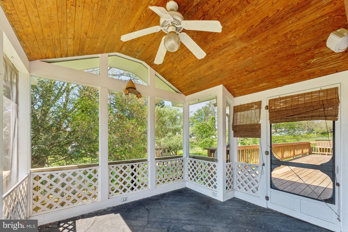 FONT HILL - Residential