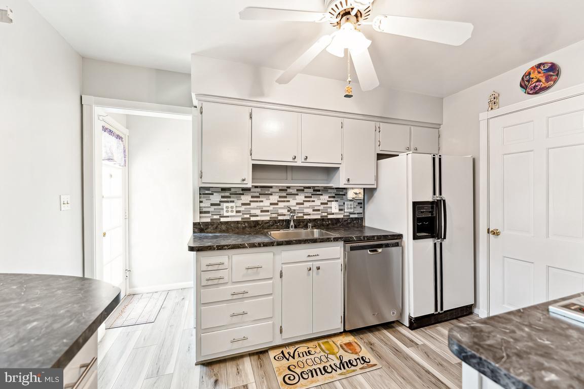 FONT HILL - Residential