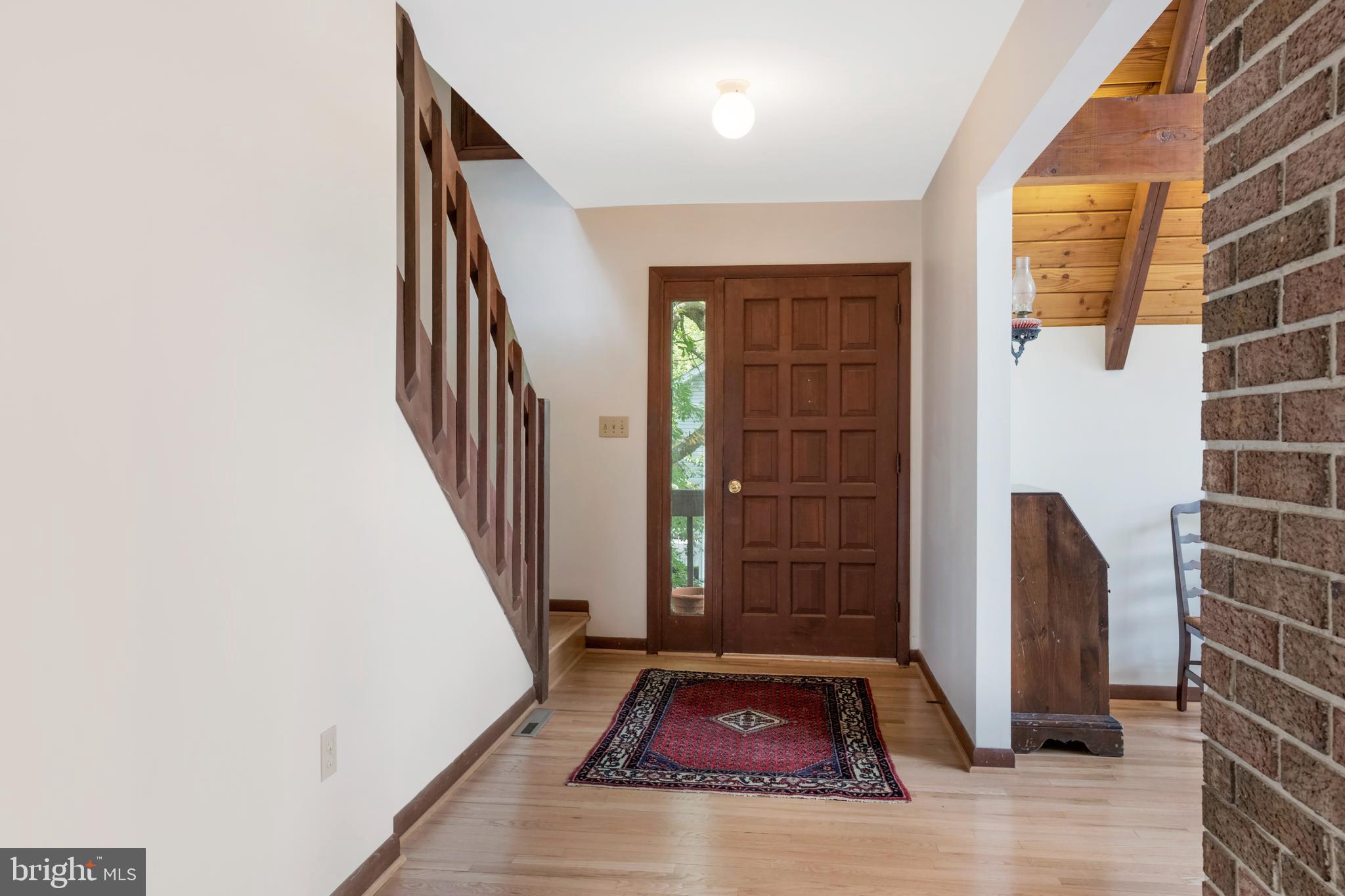 WOODLAND BEACH - Residential