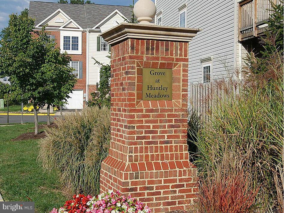 GROVE AT HUNTLEY MEADOWS - Residential Lease