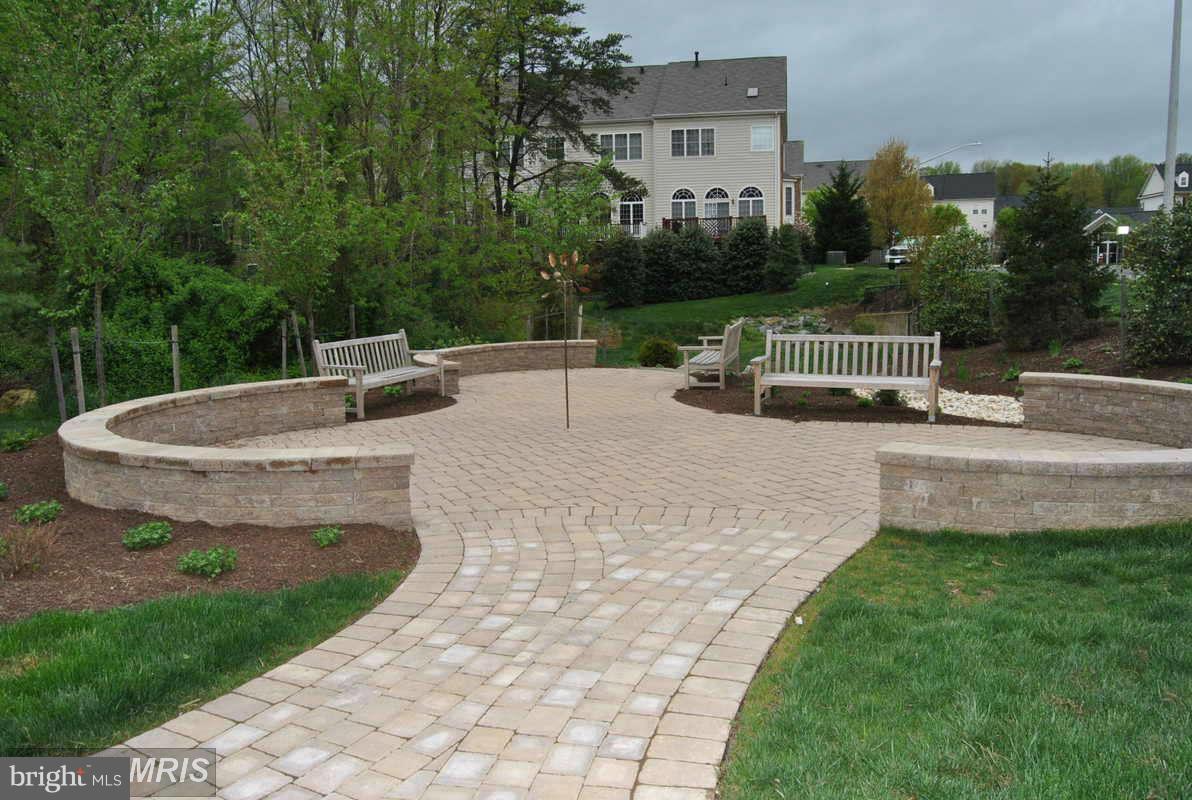 GROVE AT HUNTLEY MEADOWS - Residential Lease