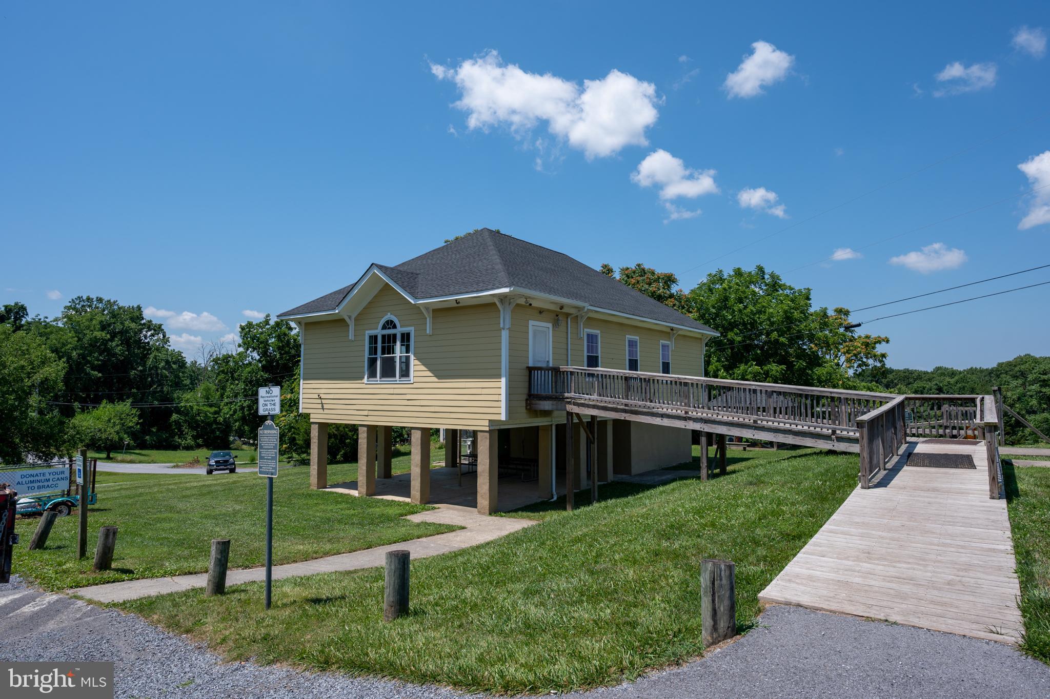 BLUE RIDGE ACRES - Land