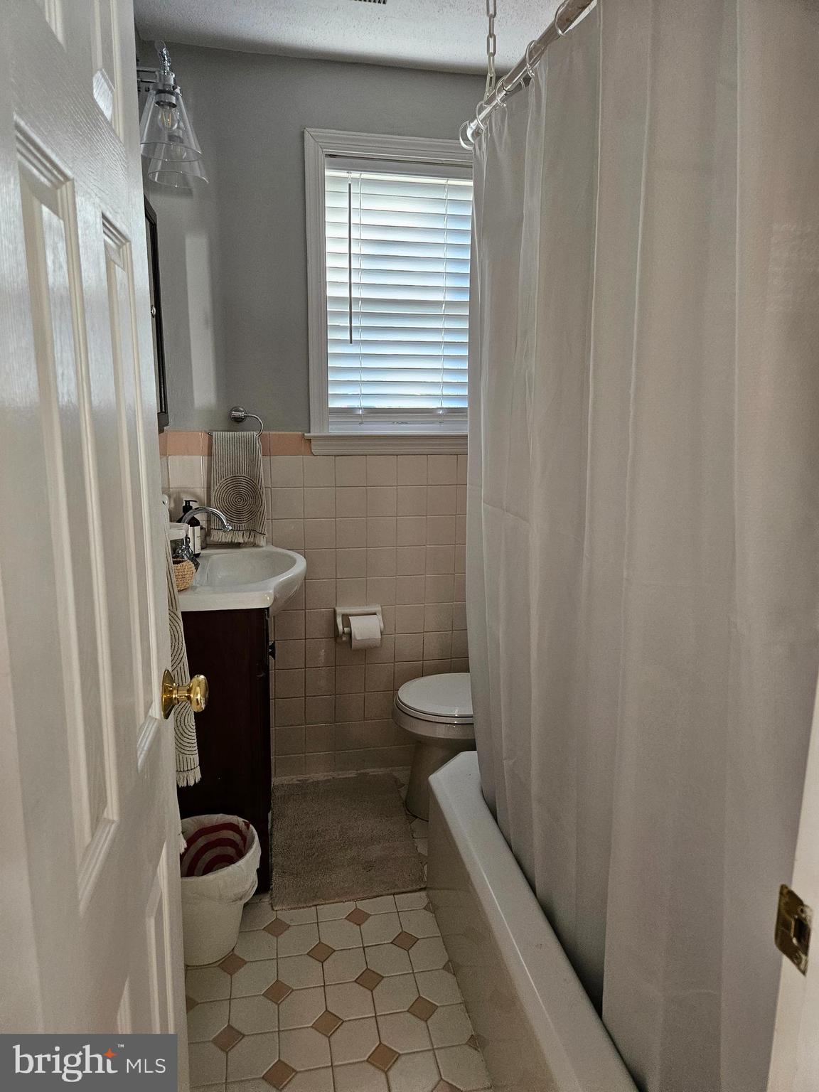 AMBLER - Residential Lease