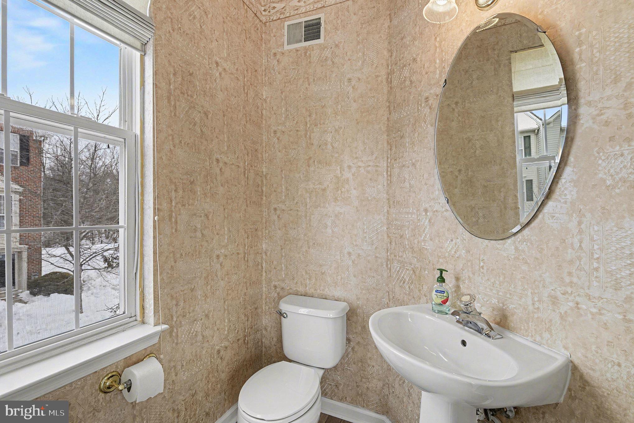 PERRY HALL FARMS GARDEN CONDOS - Residential