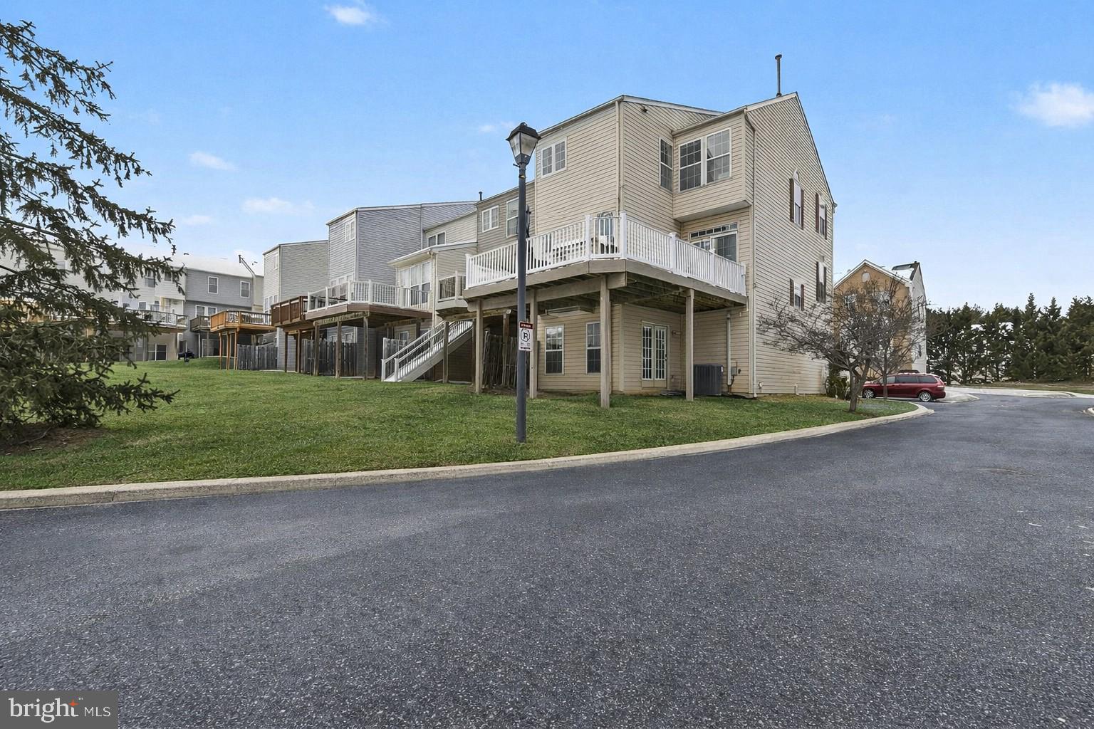 PERRY HALL FARMS GARDEN CONDOS - Residential