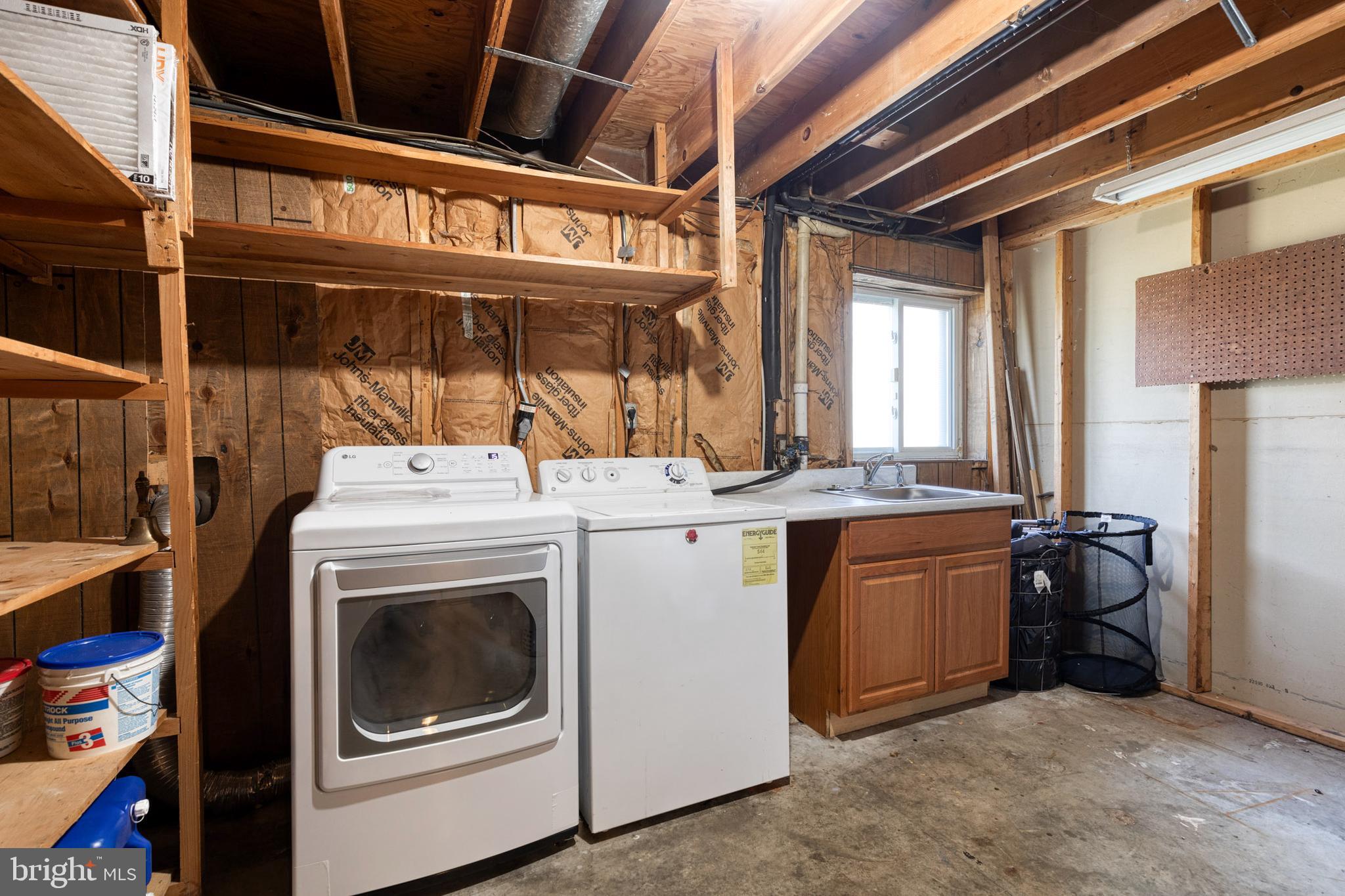 EDGEWATER VILLAGE - Residential