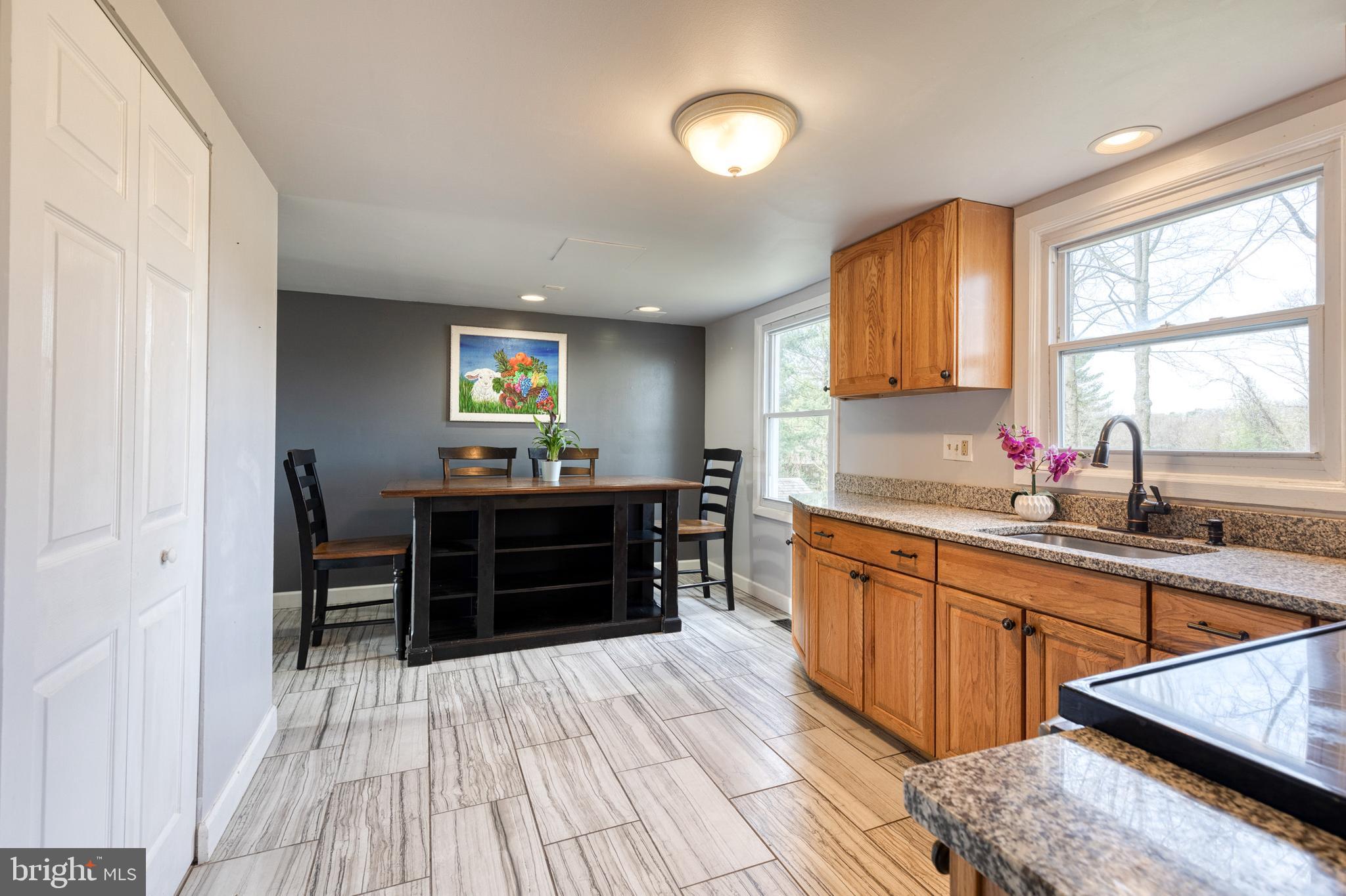 EDGEWATER VILLAGE - Residential