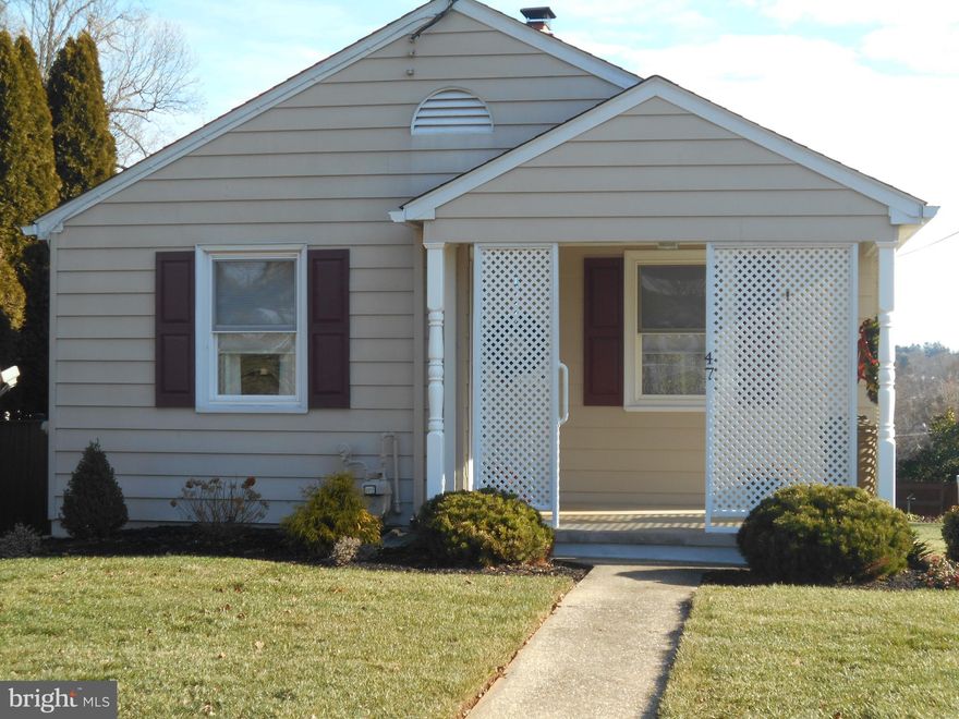 ** A TRUE CHARMER**PRIDE OF OWNERSHIP-SAME OWNER 70 YEARS**IS EVIDENT INSIDE AND OUT** NO DISAPPOINTMENTS**  COZY BUT STUNNING KITCHEN ** NEWER ROOF- REPLACEMENT WINDOWS** CENTRAL AIR ** WOOD FLOORS**  DEAD END STREET **   IF SIZE AND PRICE OF THIS EXCEPTIONAL HOME FITS--- ACT QUICKLY*** ALSO DON'T  FORGET SUPER NICE COVERED - SCREENED  REAR PORCH** SEE THIS ONE NOW ----- DO NOT PARK IN DRIVEWAY--  PARK REAR OF HOUSE OR STREET**COMPARE TO OTHER DETACHED HOMES UNDER $270,000  IN WESTMINSTER AREA