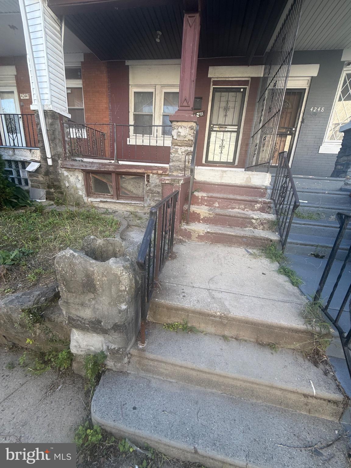 4246 CARLISLE STREET