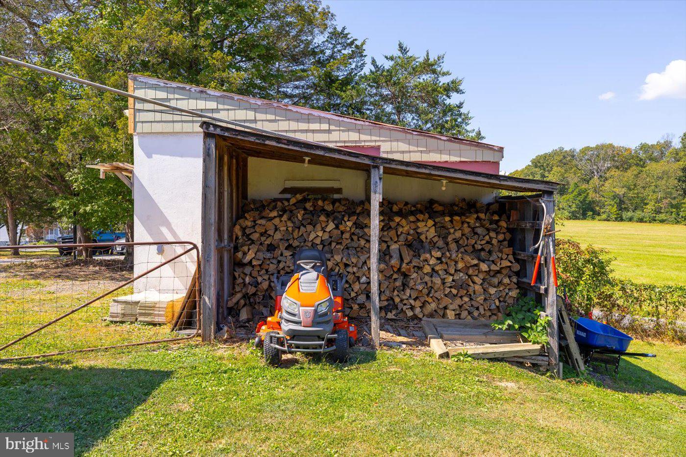 2294 STRASBURG ROAD