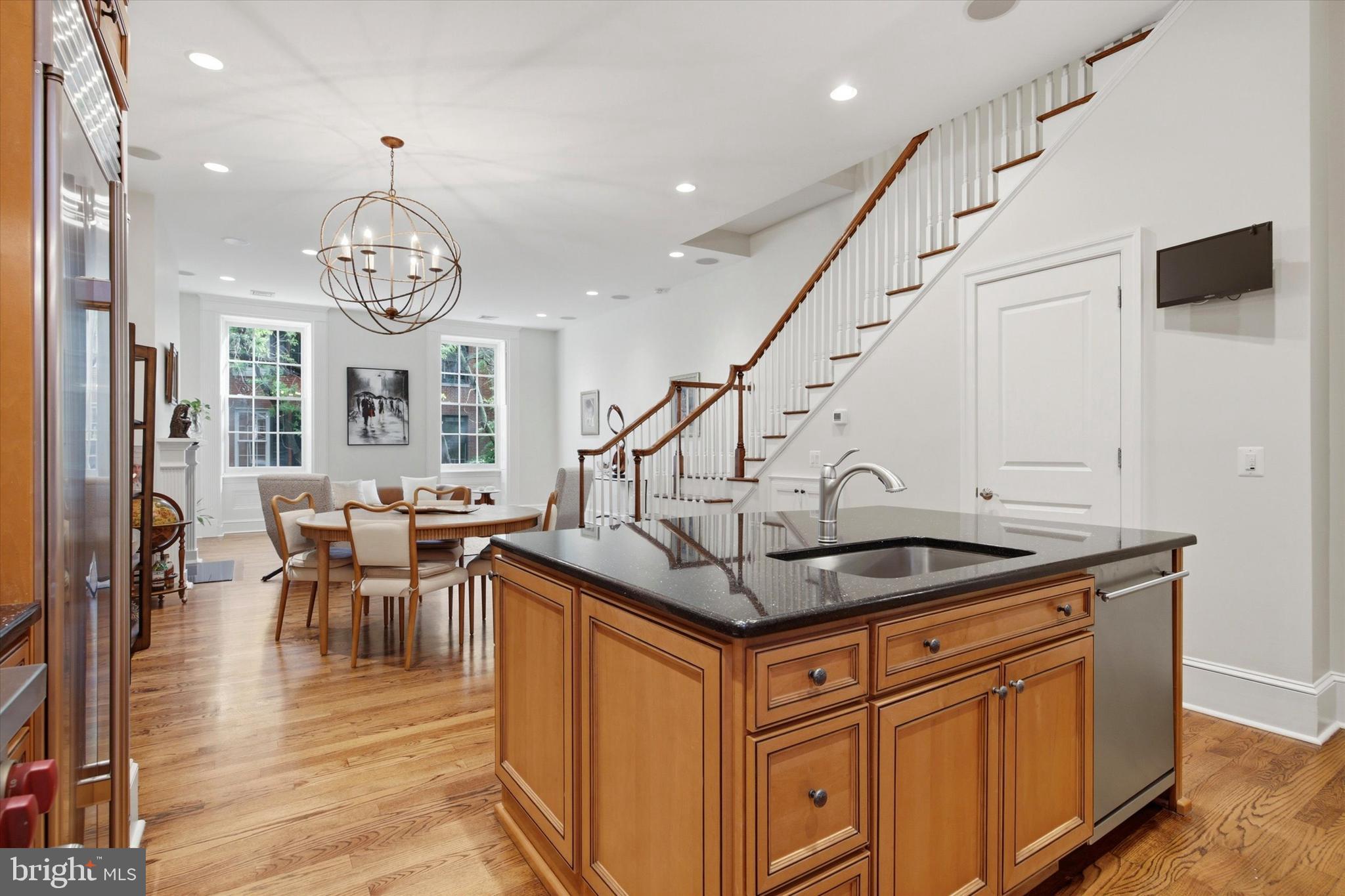 WASHINGTON SQ WEST - Residential