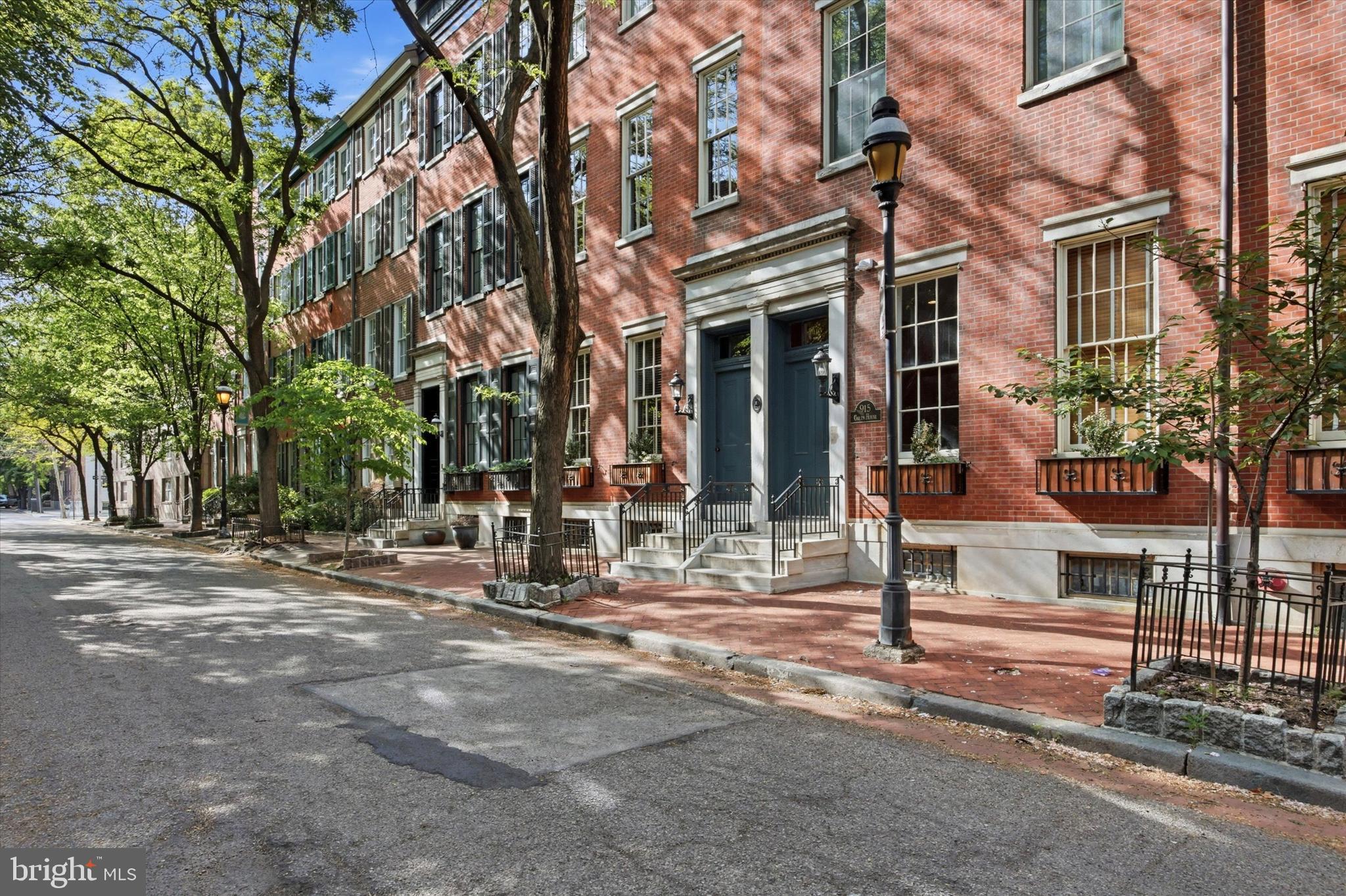 WASHINGTON SQ WEST - Residential