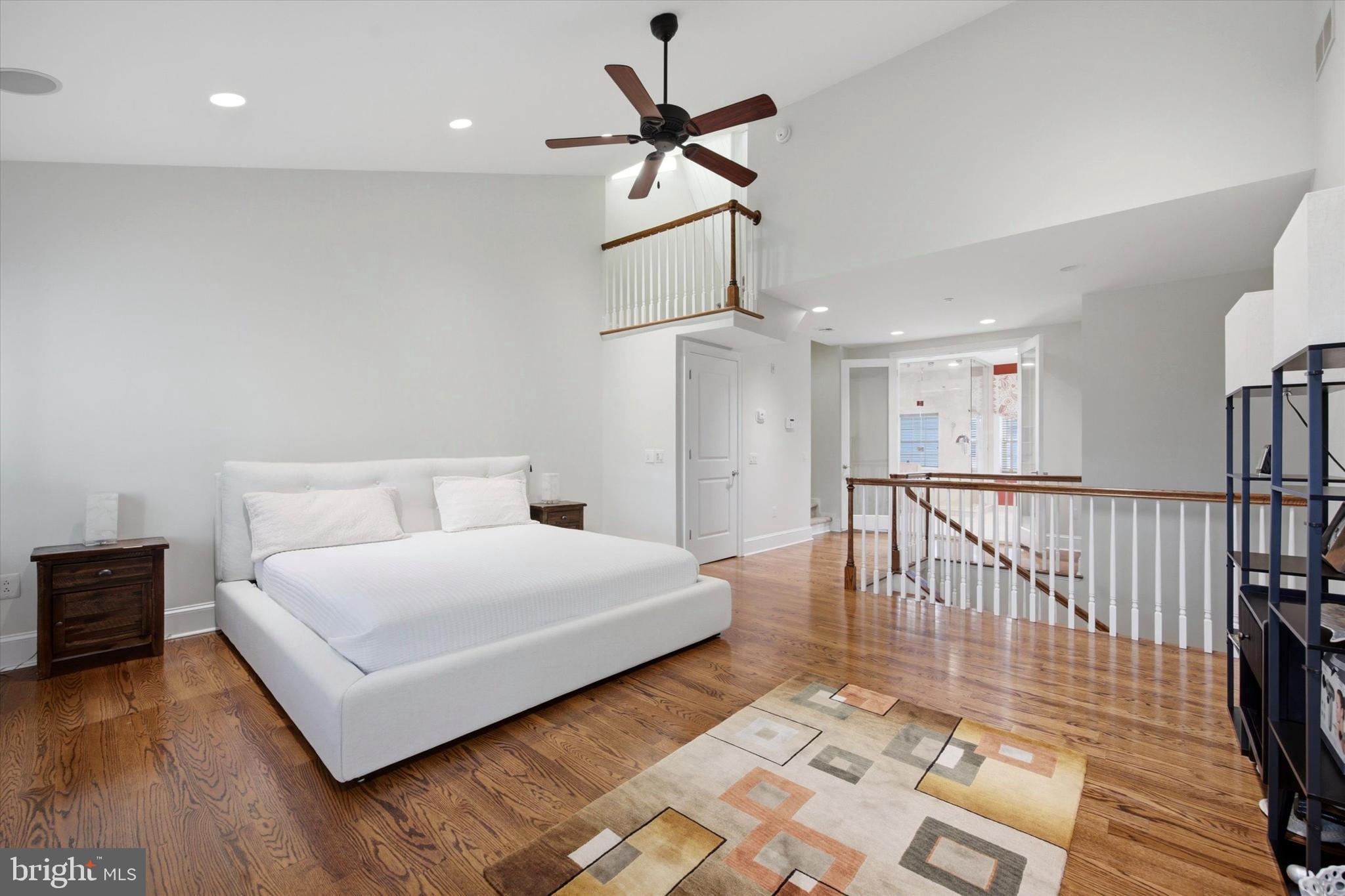 WASHINGTON SQ WEST - Residential