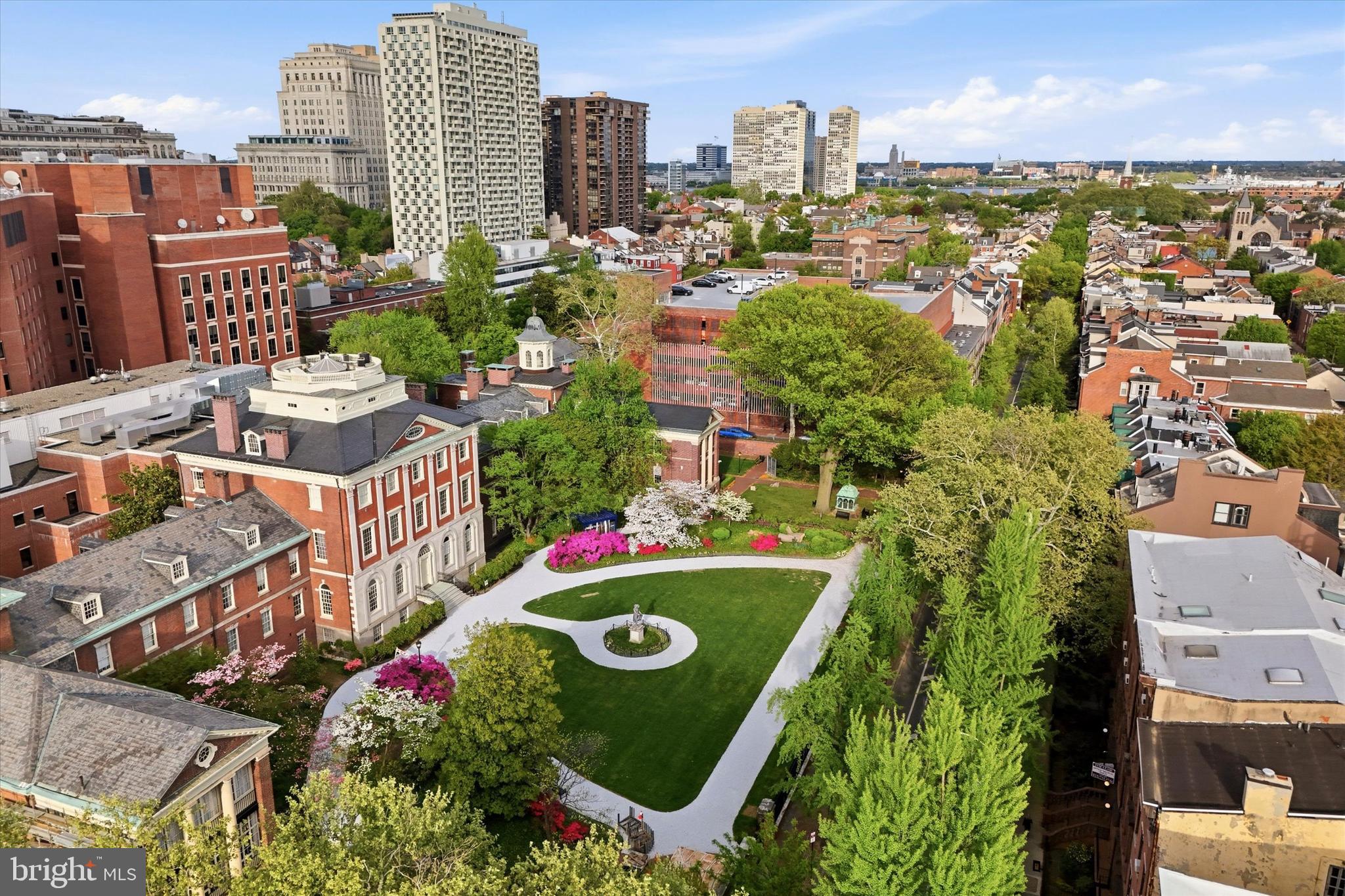 WASHINGTON SQ WEST - Residential